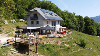 Maison Maison