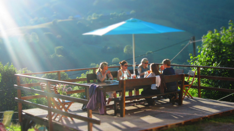 Repas sur la terrasse