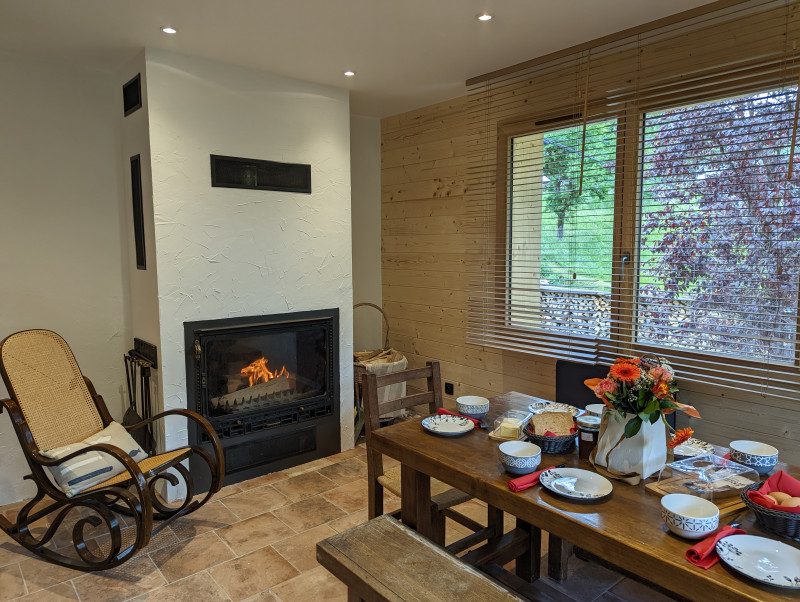 Les Crocus - © A.C. MOISSET Les Crocus