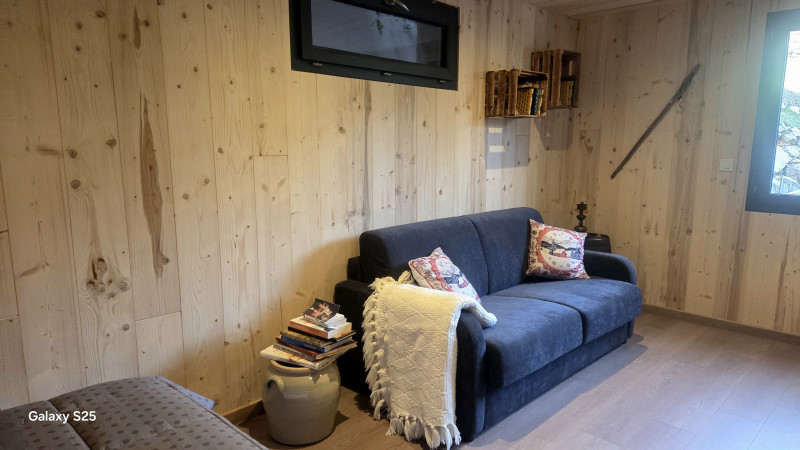 Chambre Romy_Aillon-le-Jeune - © Fauci E. Chambre Romy_Aillon-le-Jeune