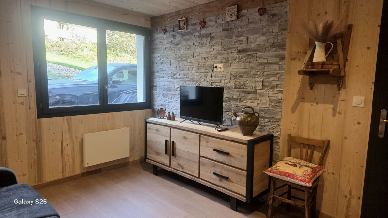 Chambre Romy_Aillon-le-Jeune - © Fauci E. Chambre Romy_Aillon-le-Jeune