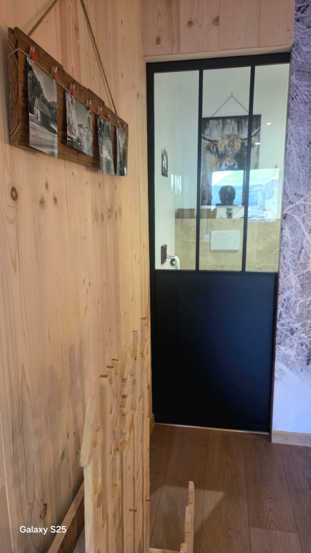 Chambre Romy_Aillon-le-Jeune - © Fauci E. Chambre Romy_Aillon-le-Jeune