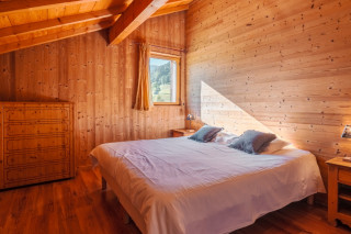 Etage chambre n° 3 : 3 lits