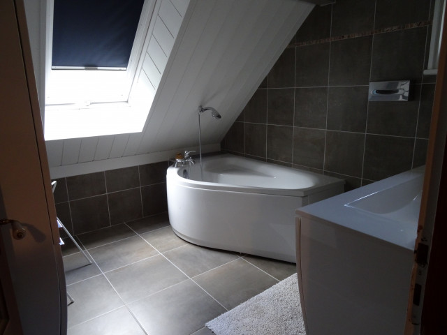 Salle de bain n°1