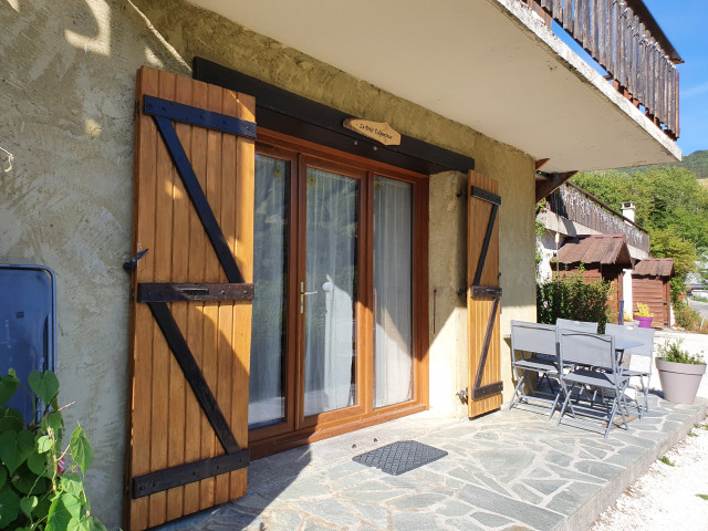 Terrasse devant l'appartement