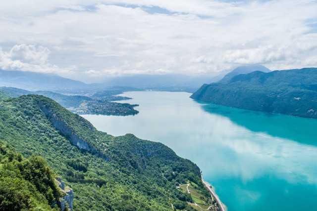 Lac d'Aix les bains, à proximité du Gîte le Moulin Bauges