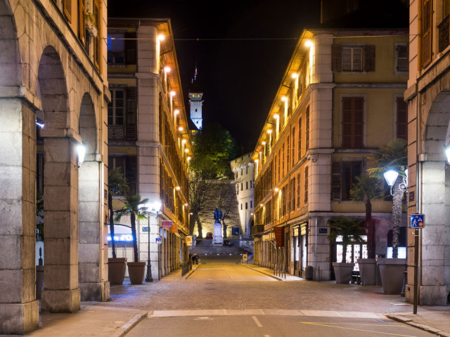 Proche de la Place Saint-Léger