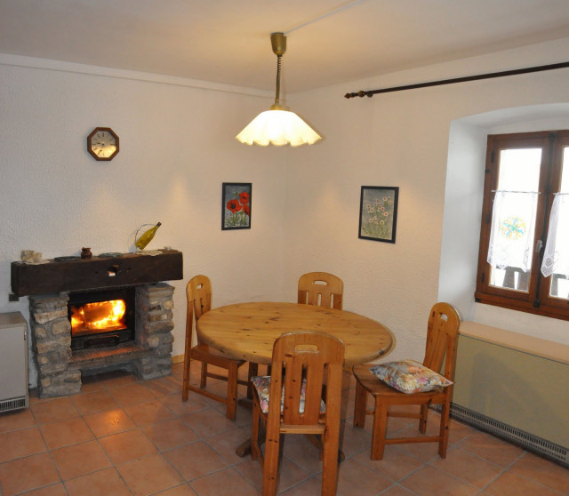 Appartement Cheminée - Mme Lentes