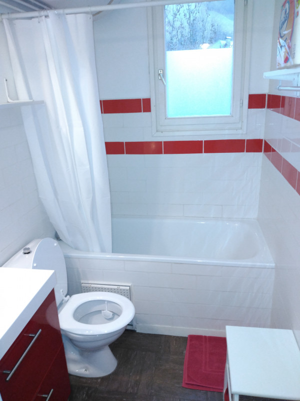 Autre vue salle de bains
