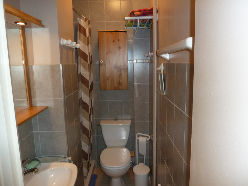 Salle de Bains Douche et WC Salle de Bains Douche et WC