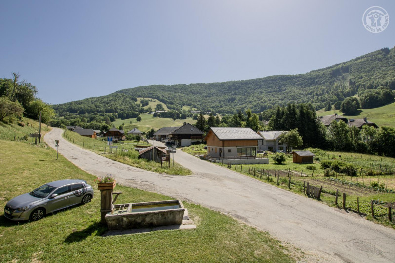 Bassin devant le gîte