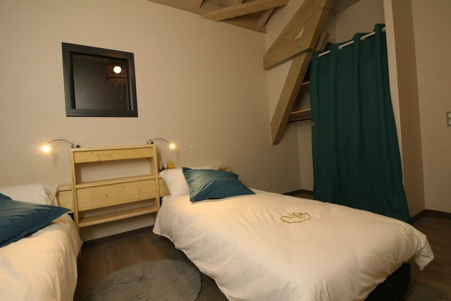 chambre 2 lits - © Grandmaitre chambre 2 lits