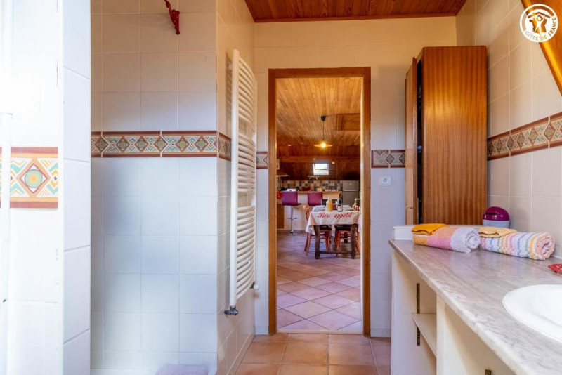 La salle d'eau (douche) La salle d'eau (douche)