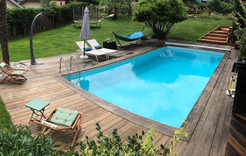 Piscine partagée avec les hôtes - © M. Audoubert Piscine partagée avec les hôtes