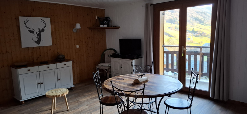 Salon séjour l'appartement les Cerfs n°11illon-le-Jeune - © Bouvier M. Salon séjour l'appartement les Cerfs n°11illon-le-Jeune