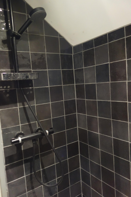 Douche 2e étage - Gîte des Grands Prés - M. et Mme Renard_Le Châtelard - © Renard Douche 2e étage - Gîte des Grands Prés - M. et Mme Renard_Le Châtelard