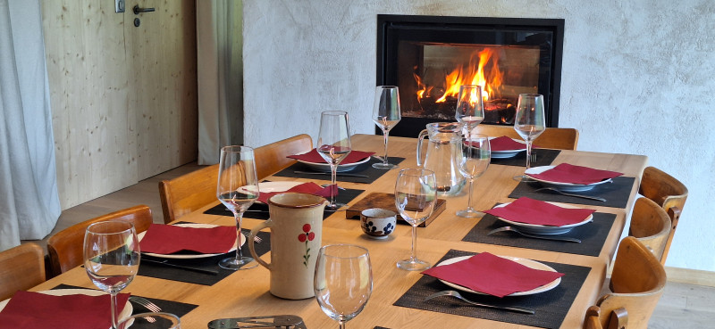 Salle à manger - Gîte des Grands Prés - M. et Mme Renard_Le Châtelard - © Renard Salle à manger - Gîte des Grands Prés - M. et Mme Renard_Le Châtelard